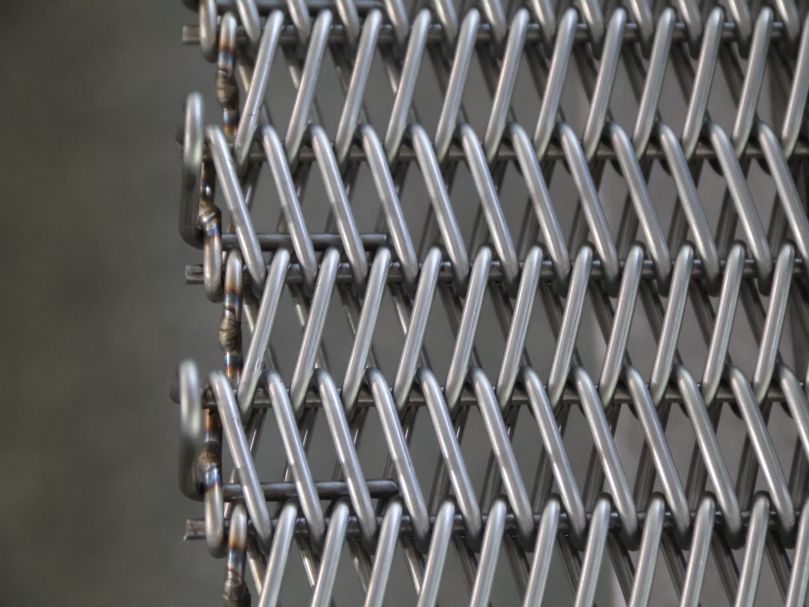 310S/314不銹鋼網(wǎng)帶：1000℃高溫環(huán)境輕松駕馭